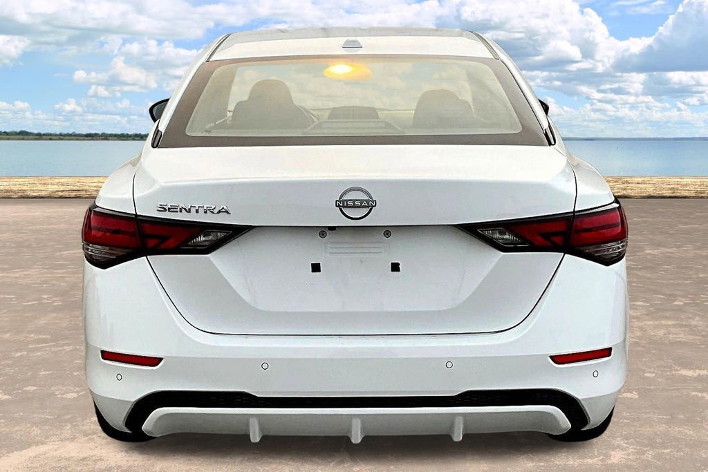 Used 2025 Nissan Sentra SV image 8