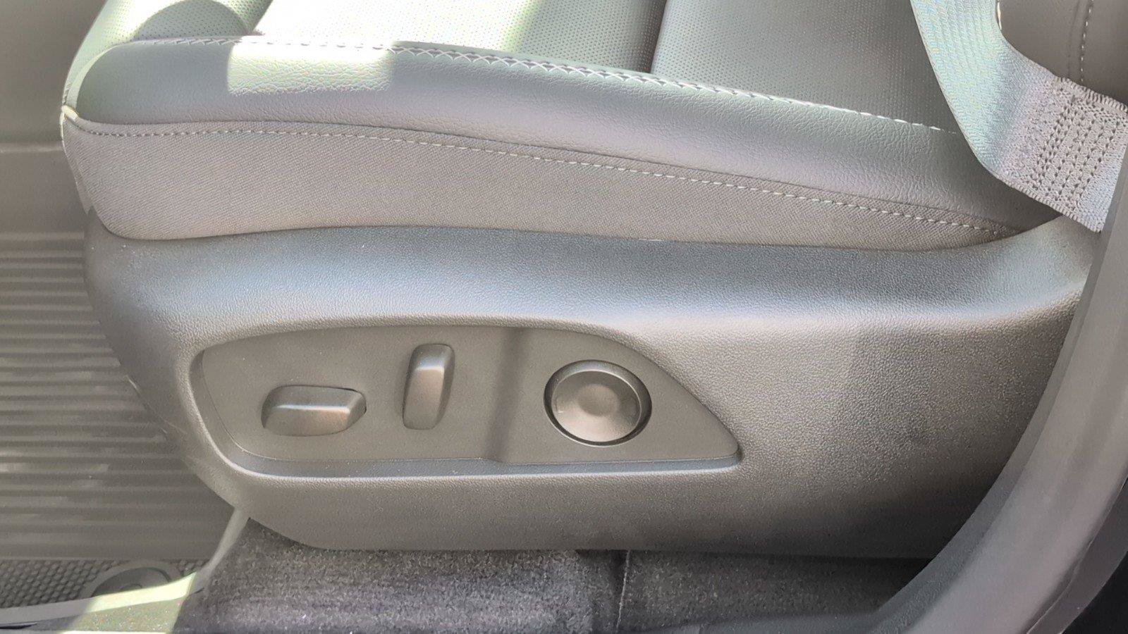New 2026 GMC Terrain Denali w/ LPO, Floor Liner Package AWD/4WD image 17