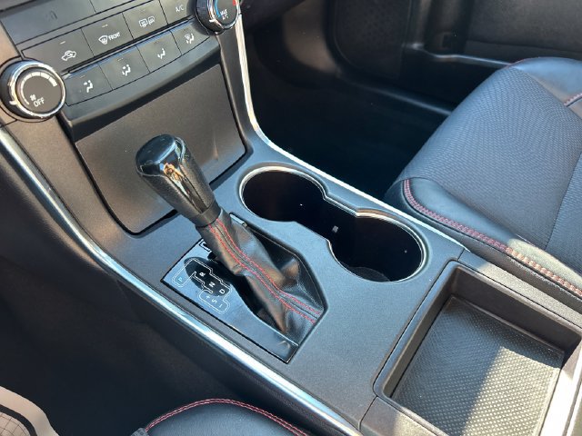 Used 2017 Toyota Camry SE w/ Moonroof Package FWD image 15