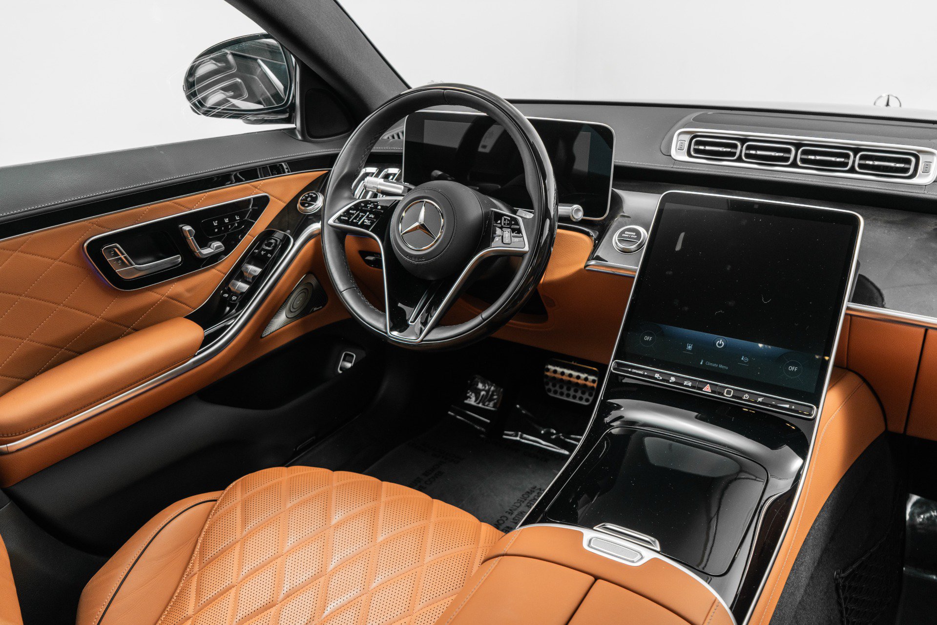 Used 2025 Mercedes-Benz S 580e 4MATIC Sedan image 26