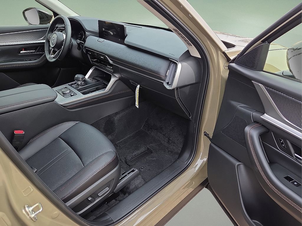 New 2026 MAZDA CX-70 3.3 Turbo w/ Preferred Package image 12