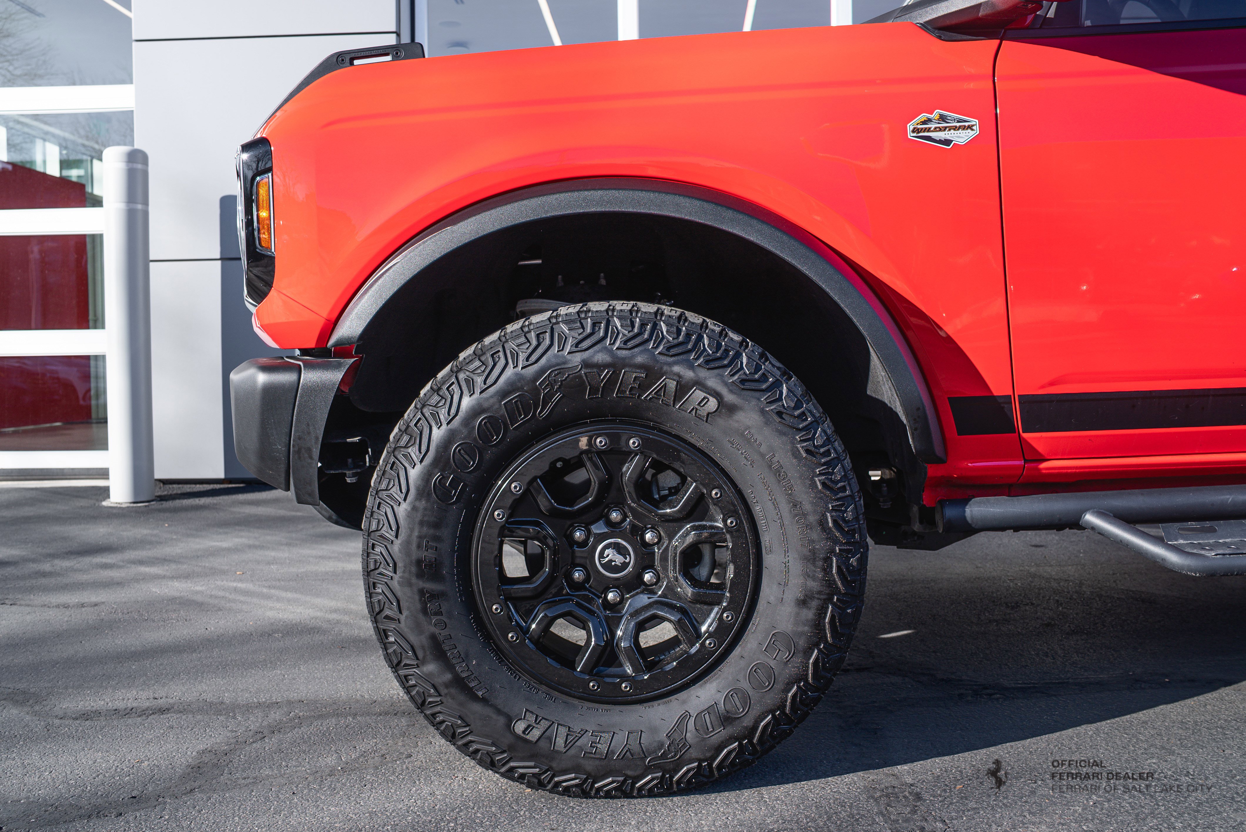 Used 2023 Ford Bronco Wildtrak image 4