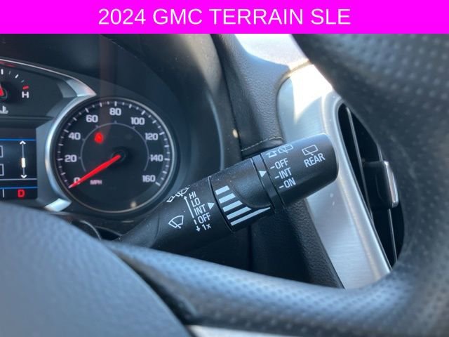 Used 2024 GMC Terrain SLE w/ Driver Convenience Package FWD image 21