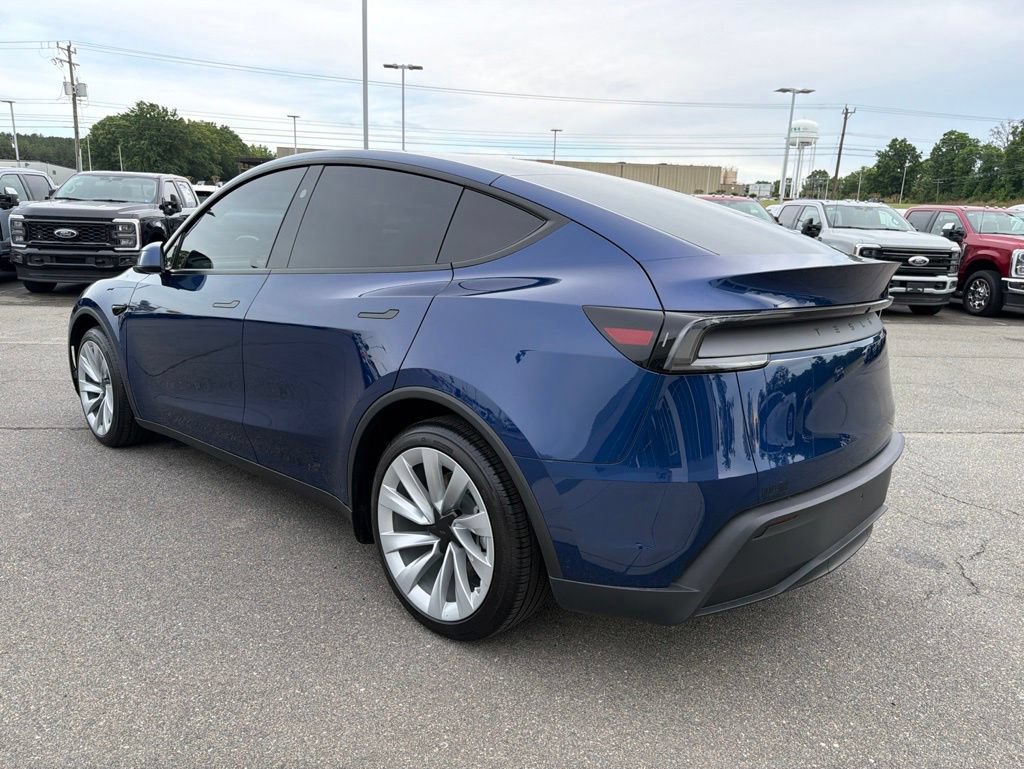 Used 2026 Tesla Model Y Long Range RWD image 6