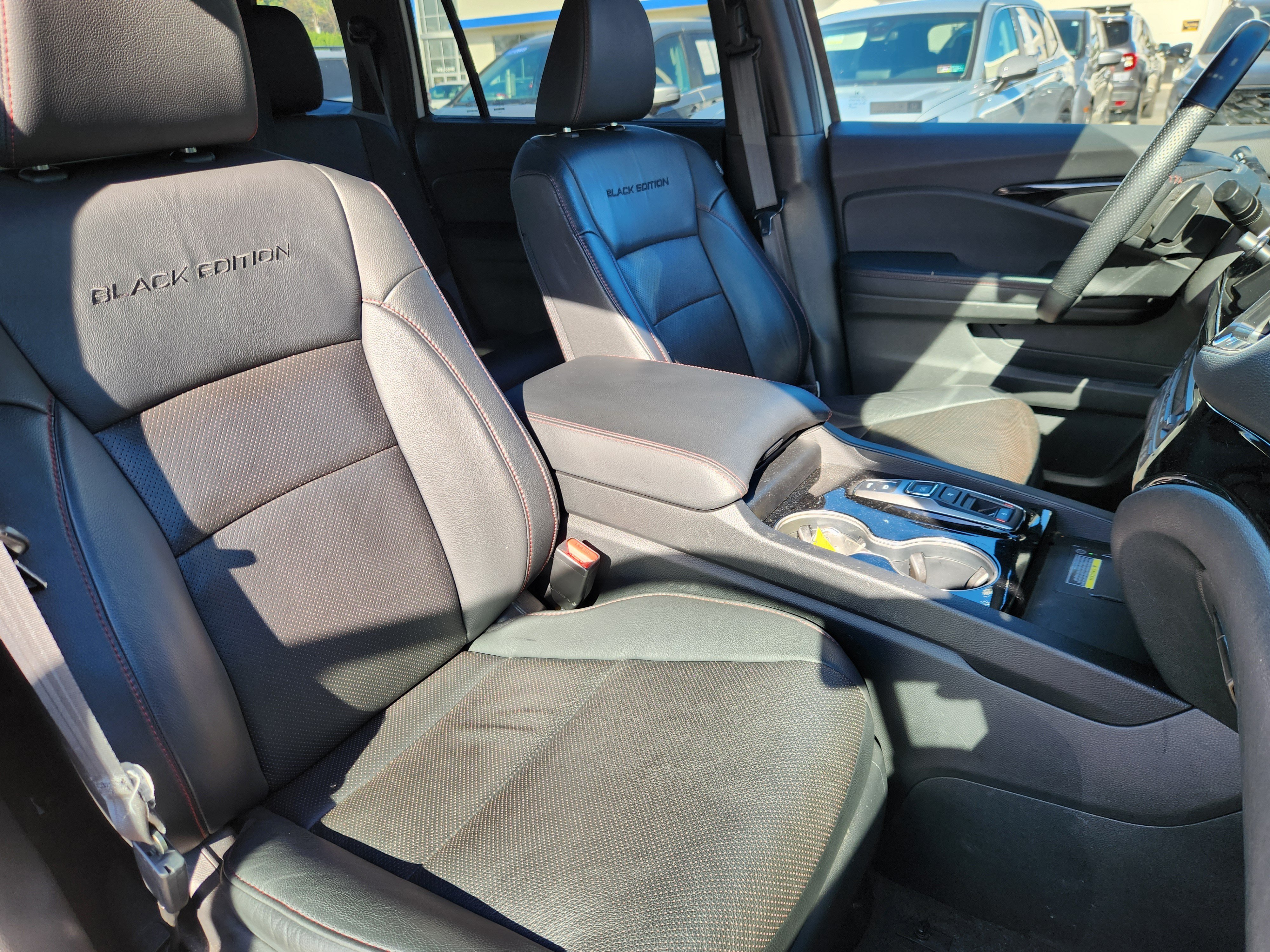 Certified 2024 Honda Passport Black Edition image 15