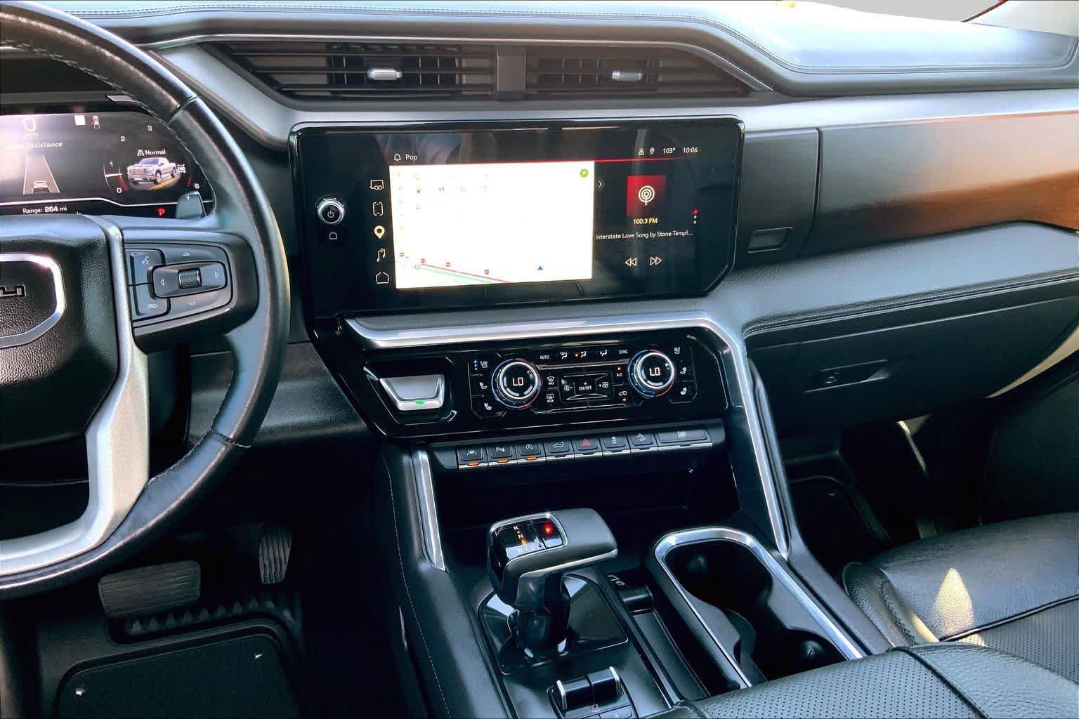 Used 2023 GMC Sierra 1500 Denali AWD/4WD image 7