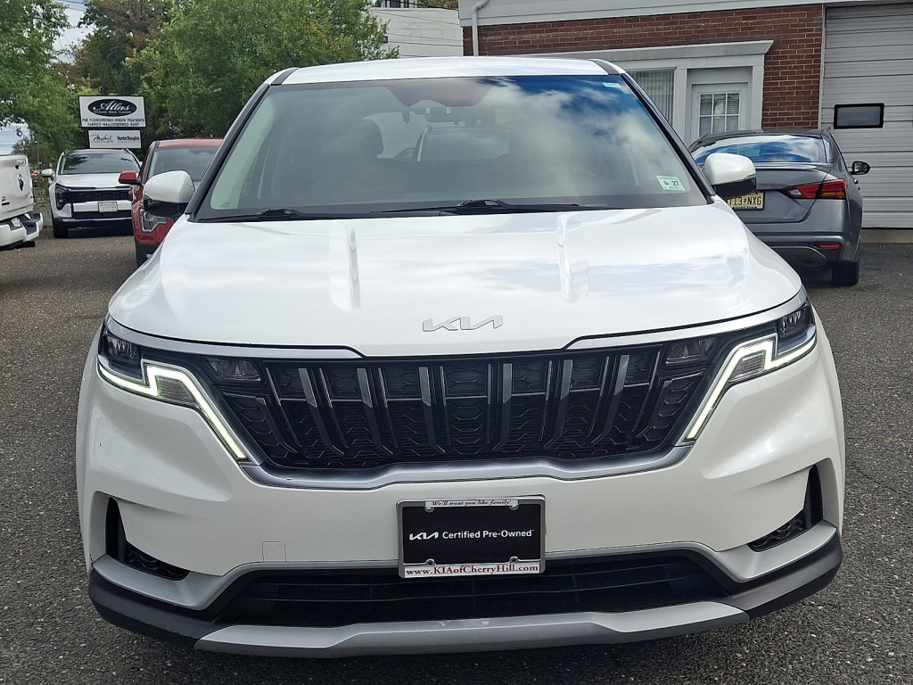 Used 2022 Kia Carnival LX FWD image 10