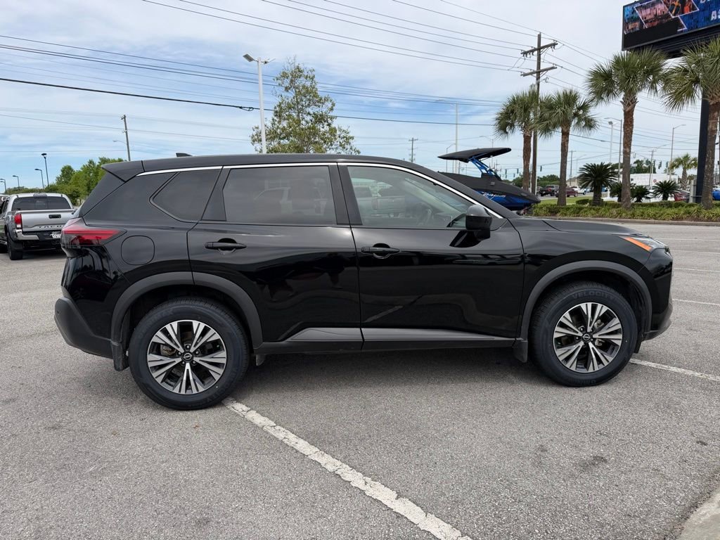 Used 2023 Nissan Rogue SV image 6