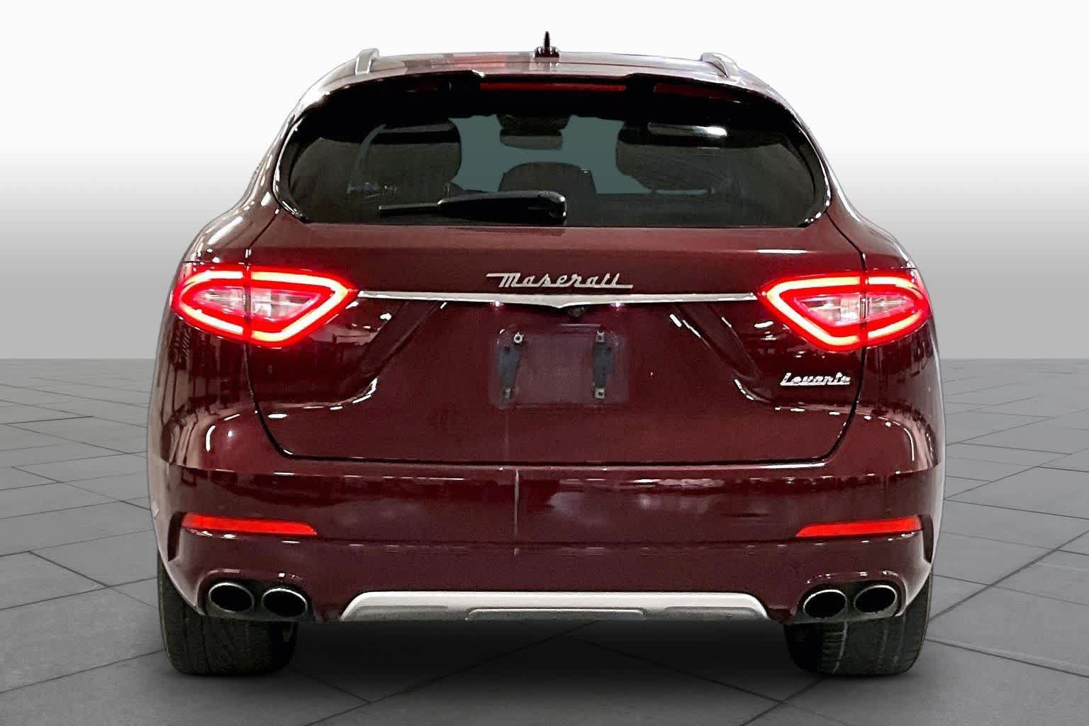 Used 2017 Maserati Levante S AWD/4WD image 5
