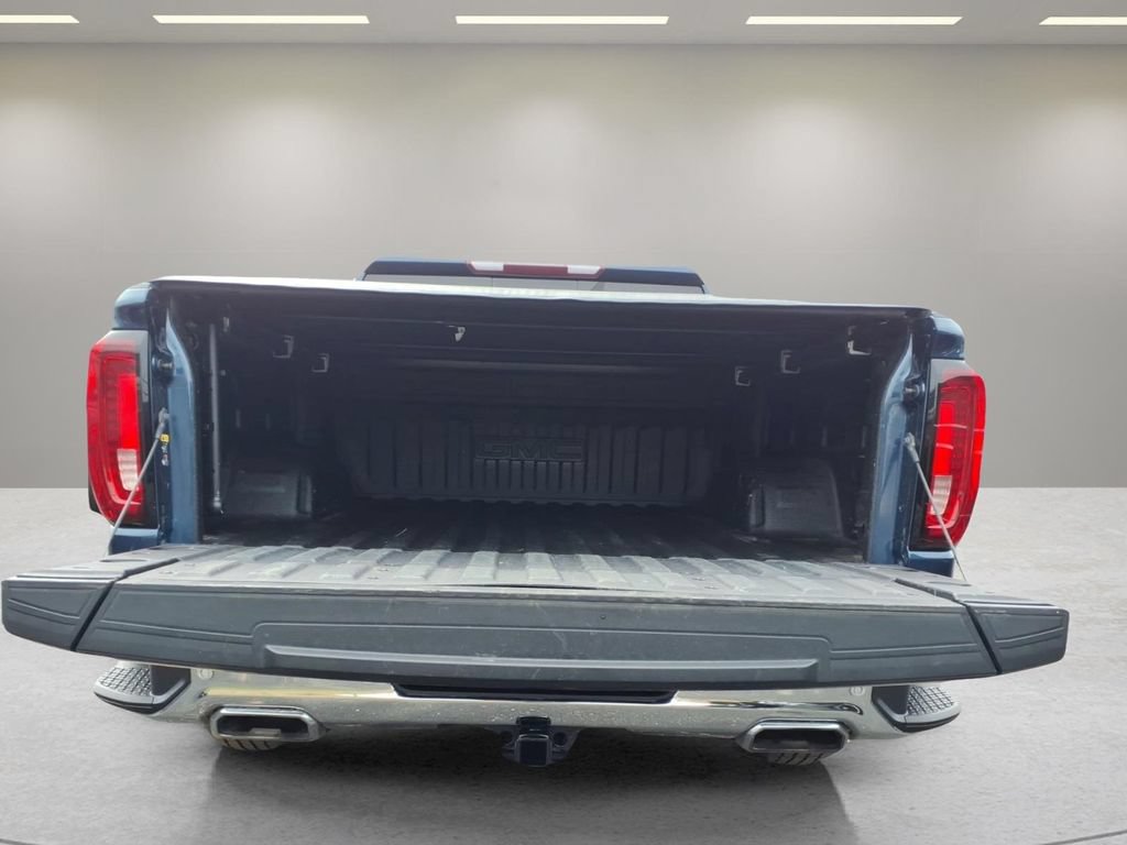 Used 2021 GMC Sierra 1500 SLT w/ SLT Premium Plus Package AWD/4WD image 4
