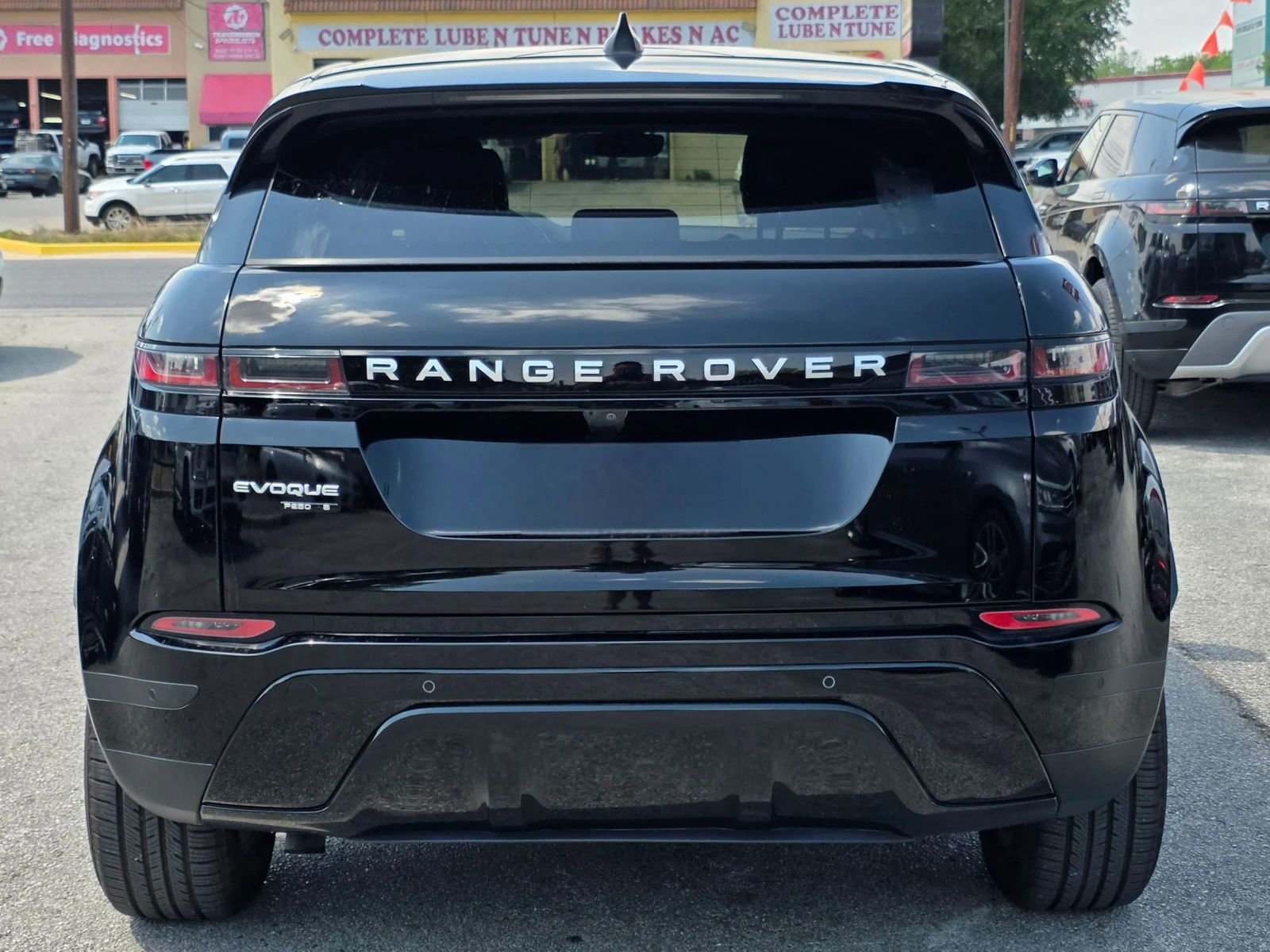 Used 2020 Land Rover Range Rover Evoque S AWD/4WD image 4
