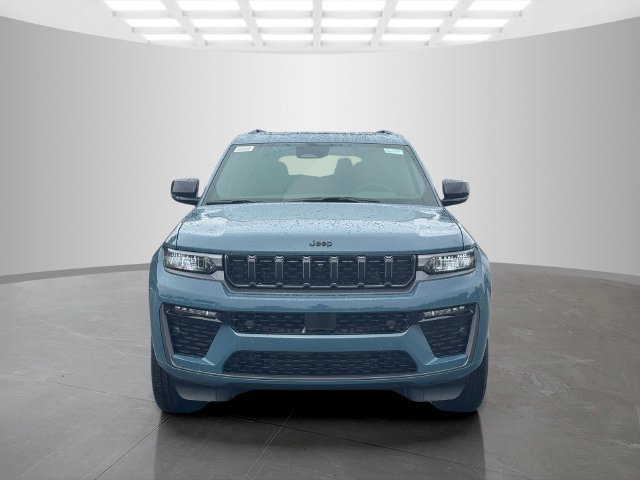 New 2027 Jeep Grand Cherokee L Limited AWD/4WD image 2