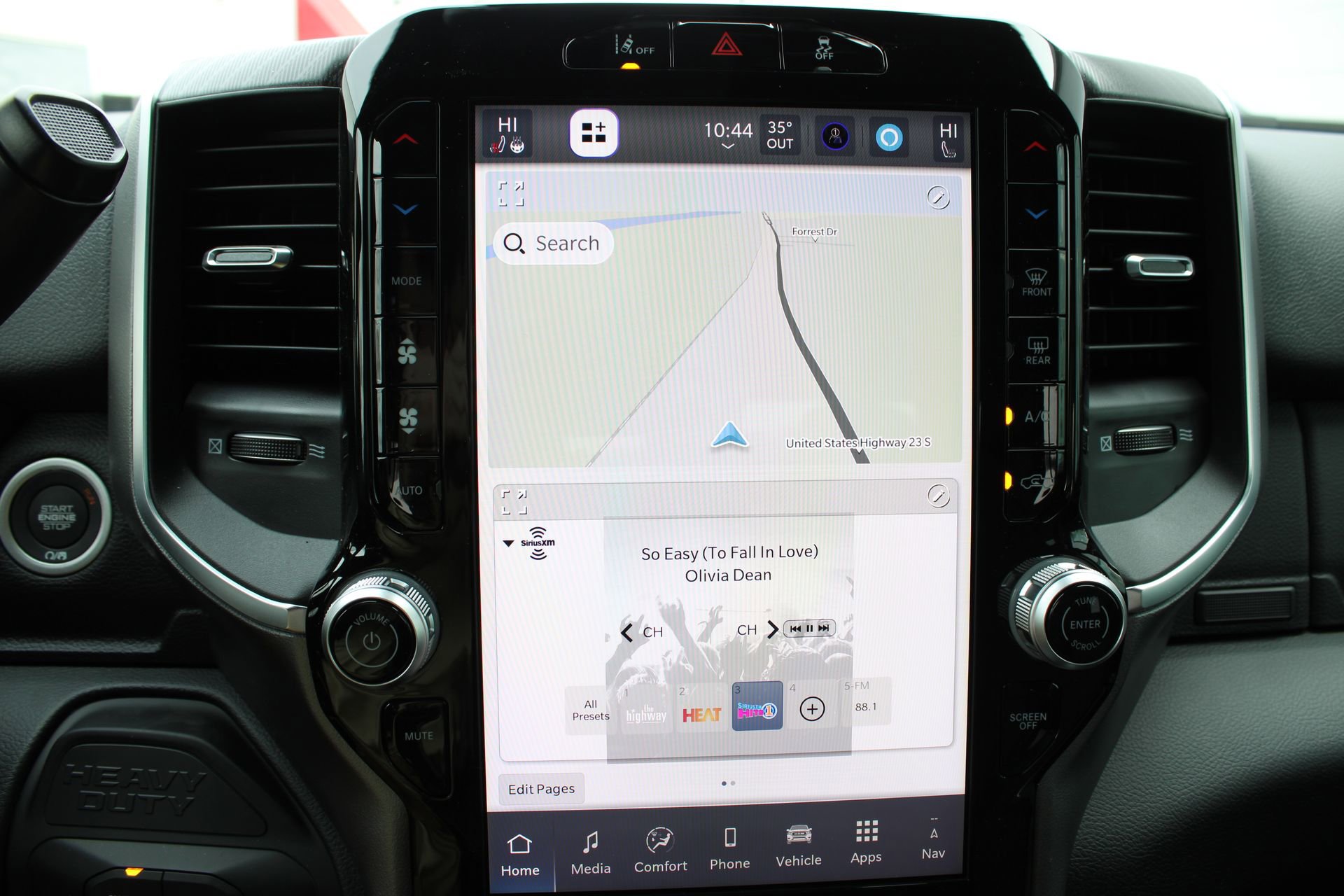 New 2026 RAM 3500 Big Horn image 32