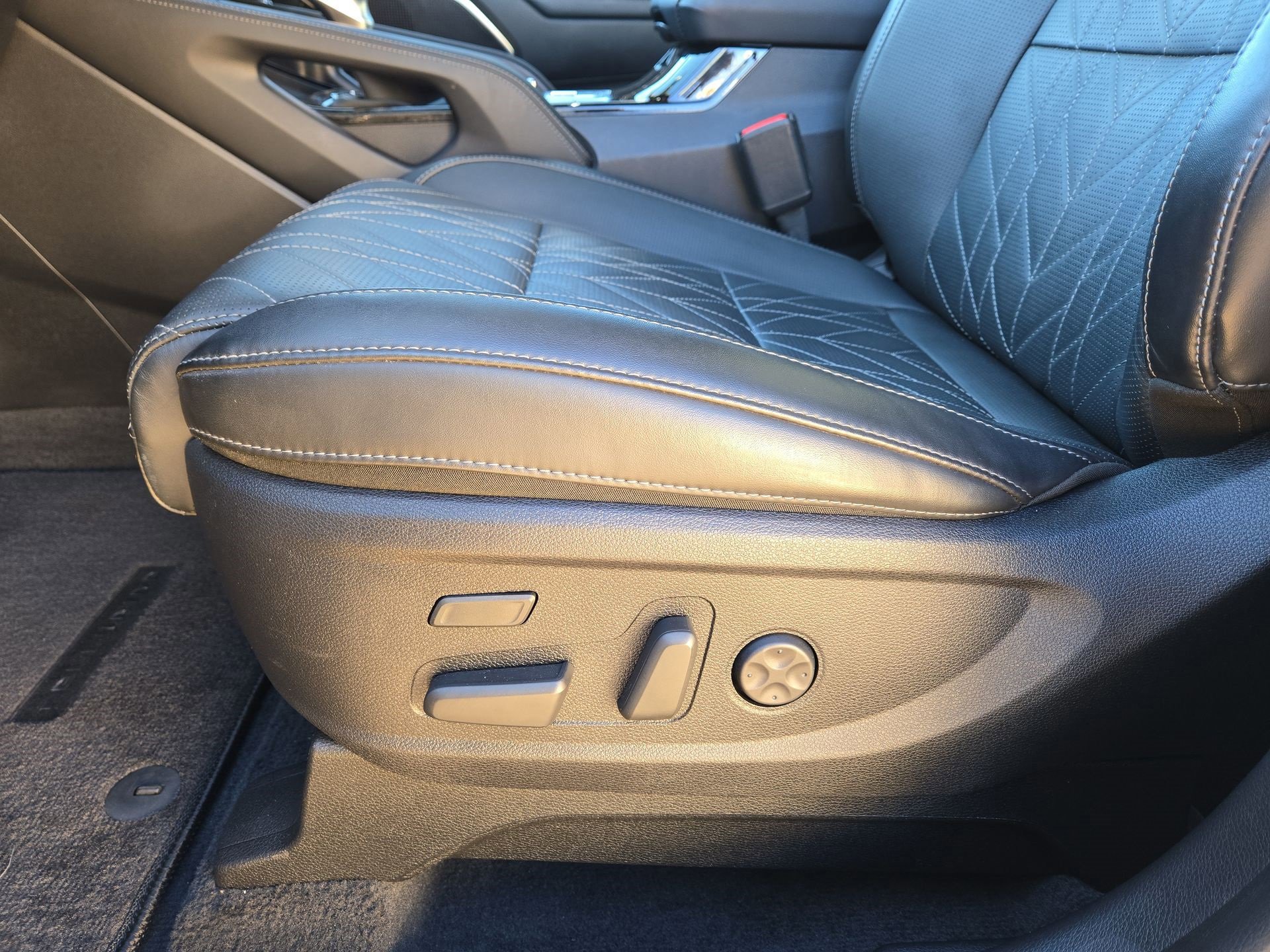 Used 2024 Kia Telluride SX Prestige X-Pro image 17