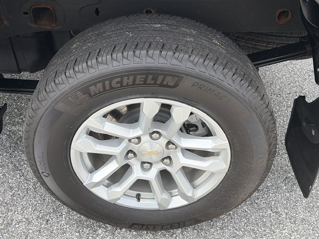 Used 2023 Chevrolet Silverado 1500 LT AWD/4WD image 26