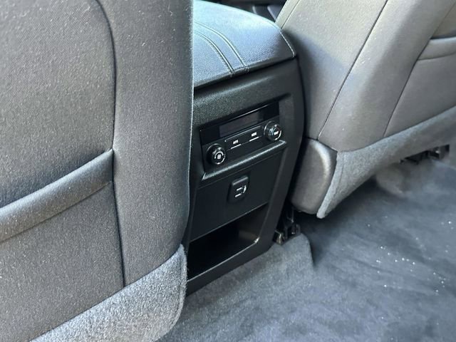 Used 2023 Chevrolet Traverse LT image 14