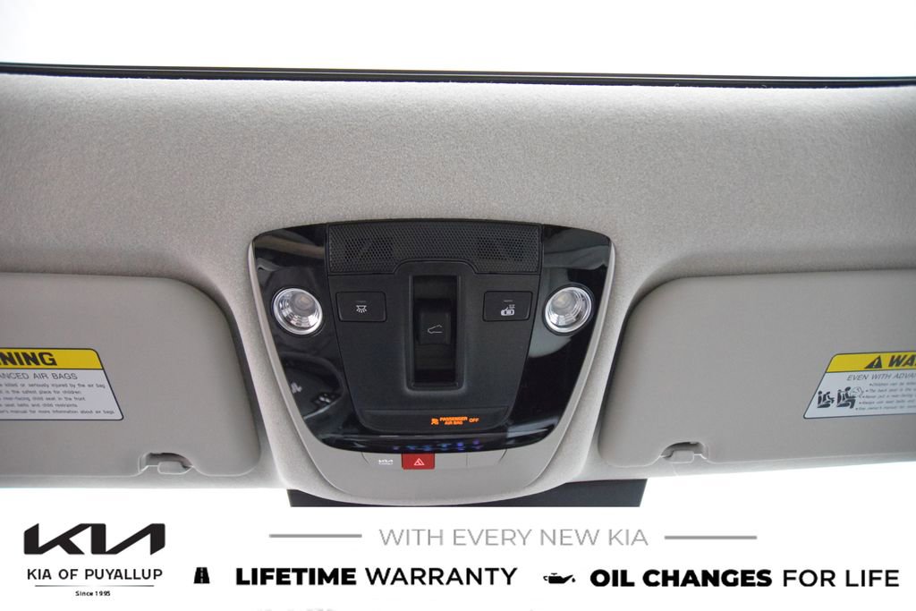 New 2025 Kia Niro EX Touring image 25