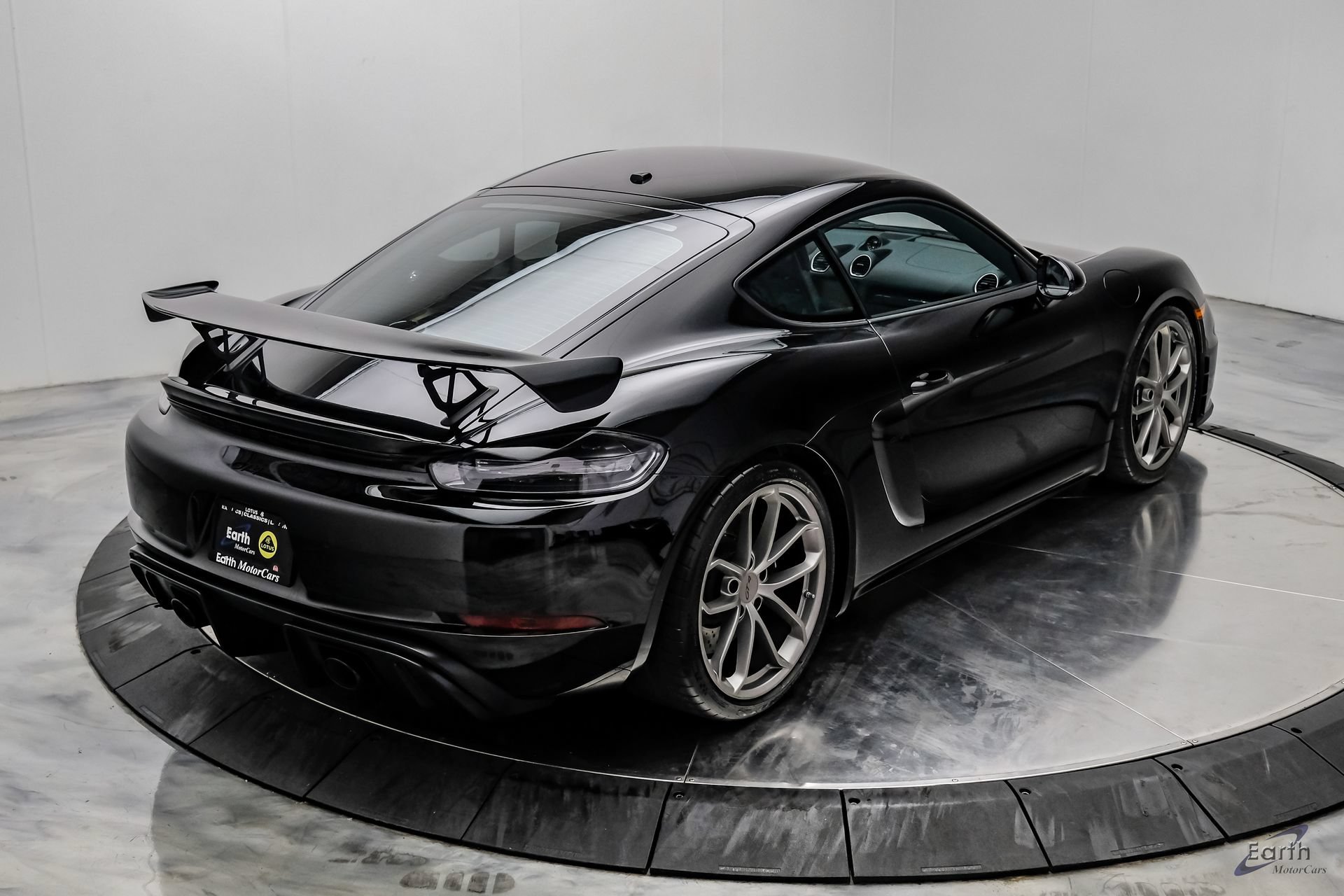 Used 2023 Porsche 718 Cayman GT4 RWD image 21