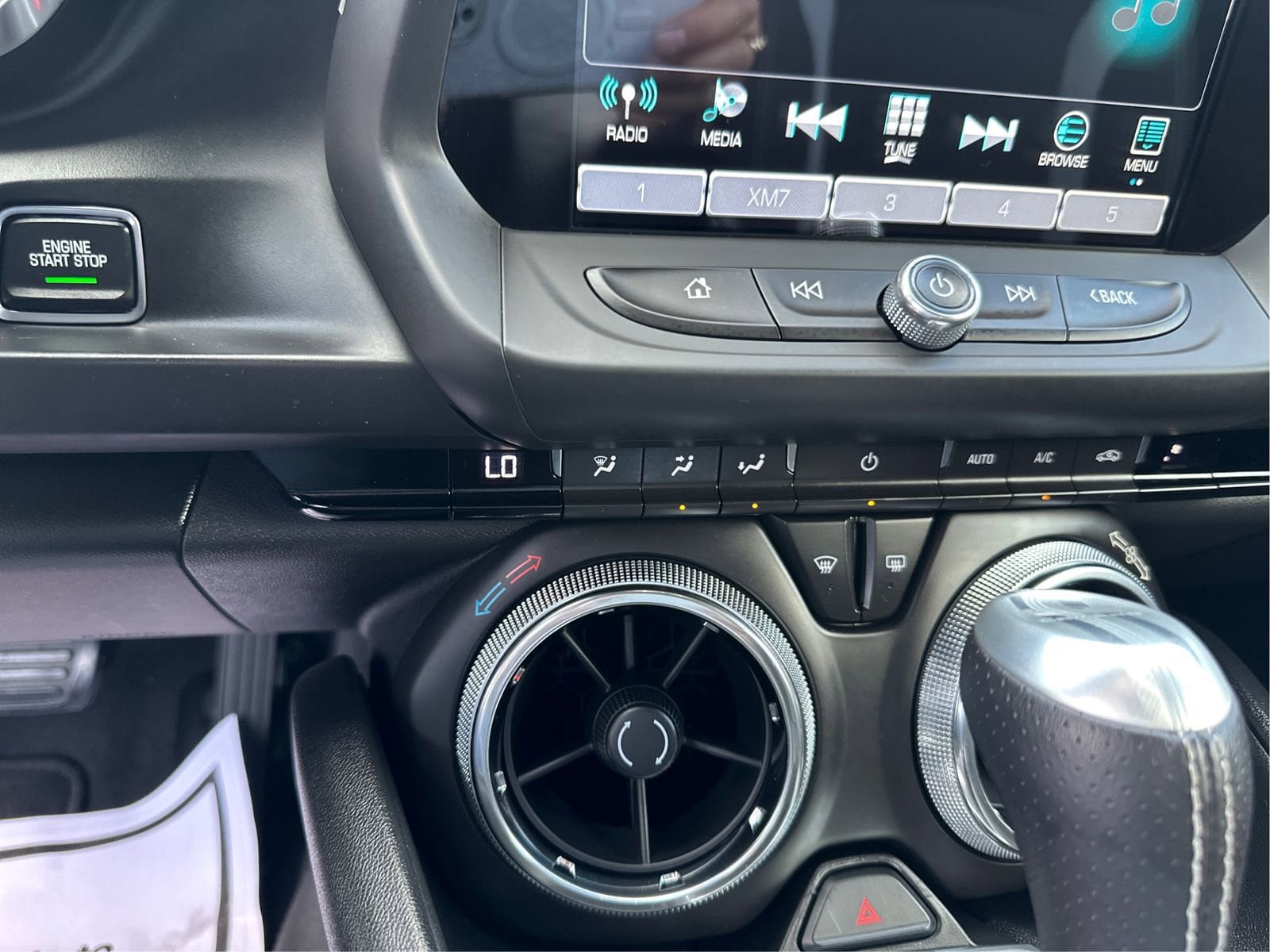 Used 2018 Chevrolet Camaro SS RWD image 27