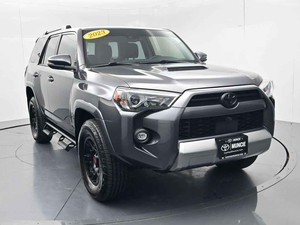 Used 2023 Toyota 4Runner TRD Off-Road Premium w/ Off Road Premium Plus Package AWD/4WD image 2