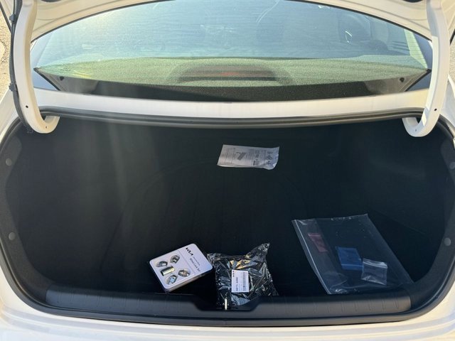 New 2025 Kia K4 LX image 7