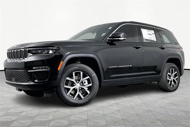 New 2025 Jeep Grand Cherokee Limited w/ Trailer Tow Package image 1