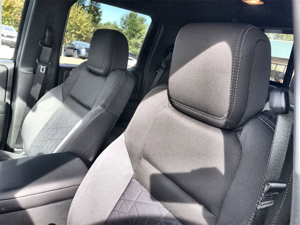 Used 2026 Nissan Frontier SV w/ All-Weather Content Package image 11