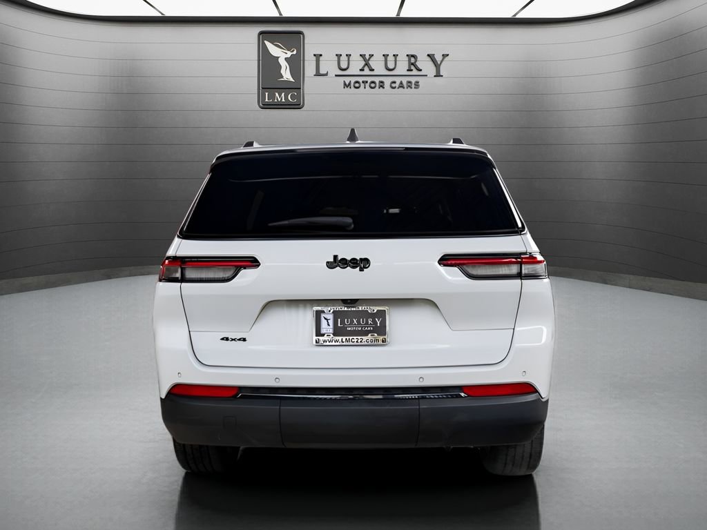 Used 2023 Jeep Grand Cherokee L Laredo AWD/4WD image 7