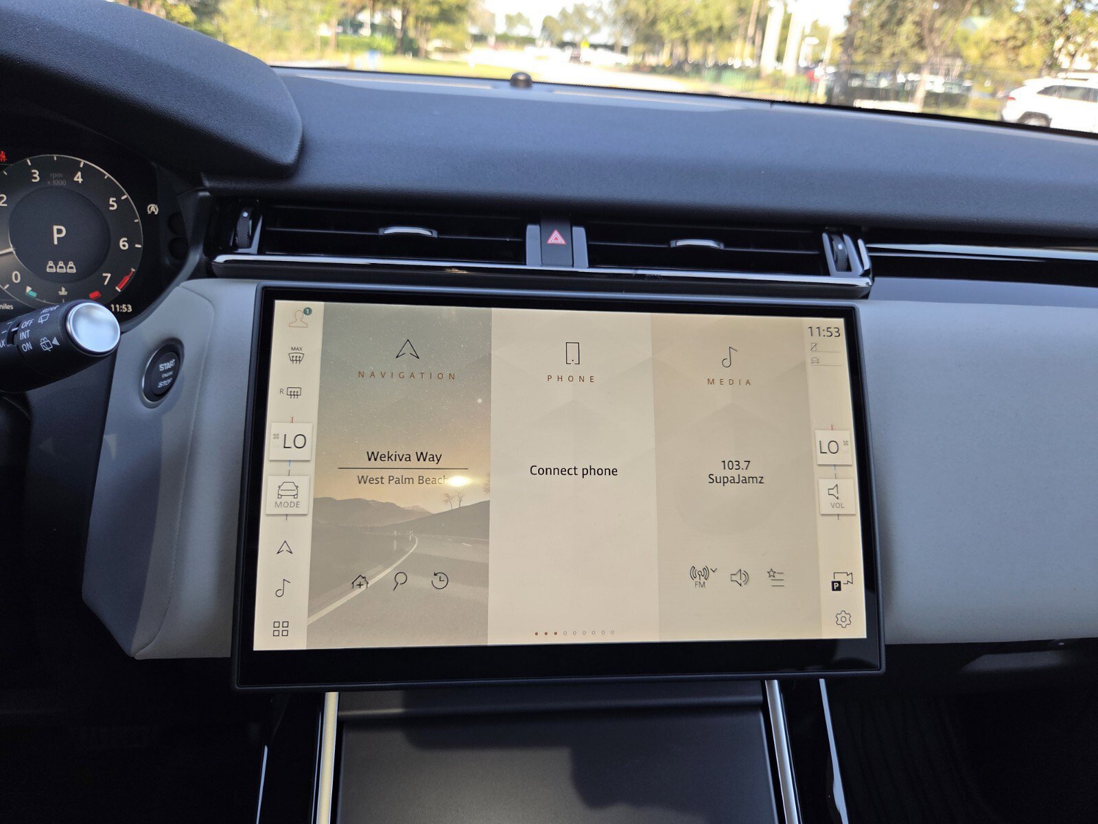 New 2026 Land Rover Range Rover Velar S image 17