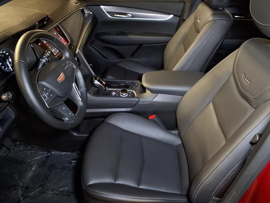 New 2024 Cadillac XT5 Luxury FWD image 13