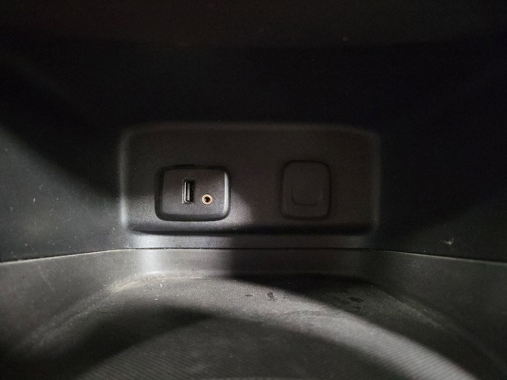 Used 2018 Chevrolet Equinox LT image 17