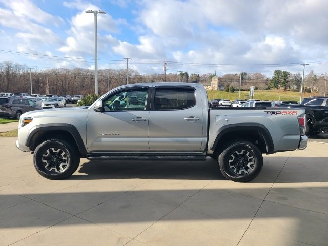 Used 2023 Toyota Tacoma TRD Off-Road image 4