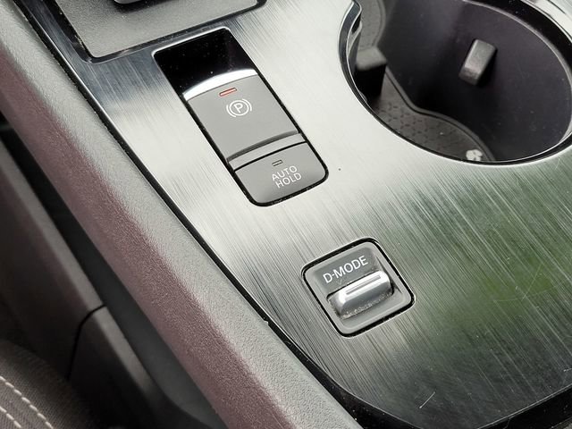 Used 2023 Nissan Rogue SV image 26