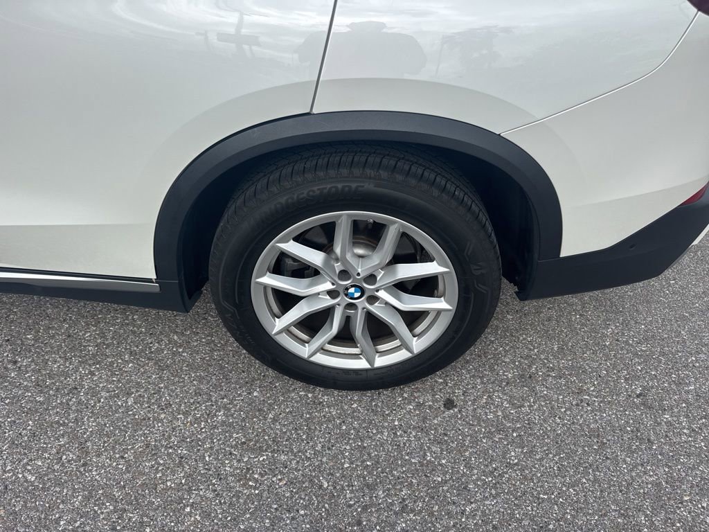 Used 2019 BMW X5 xDrive40i w/ Luxury Seating Package image 10