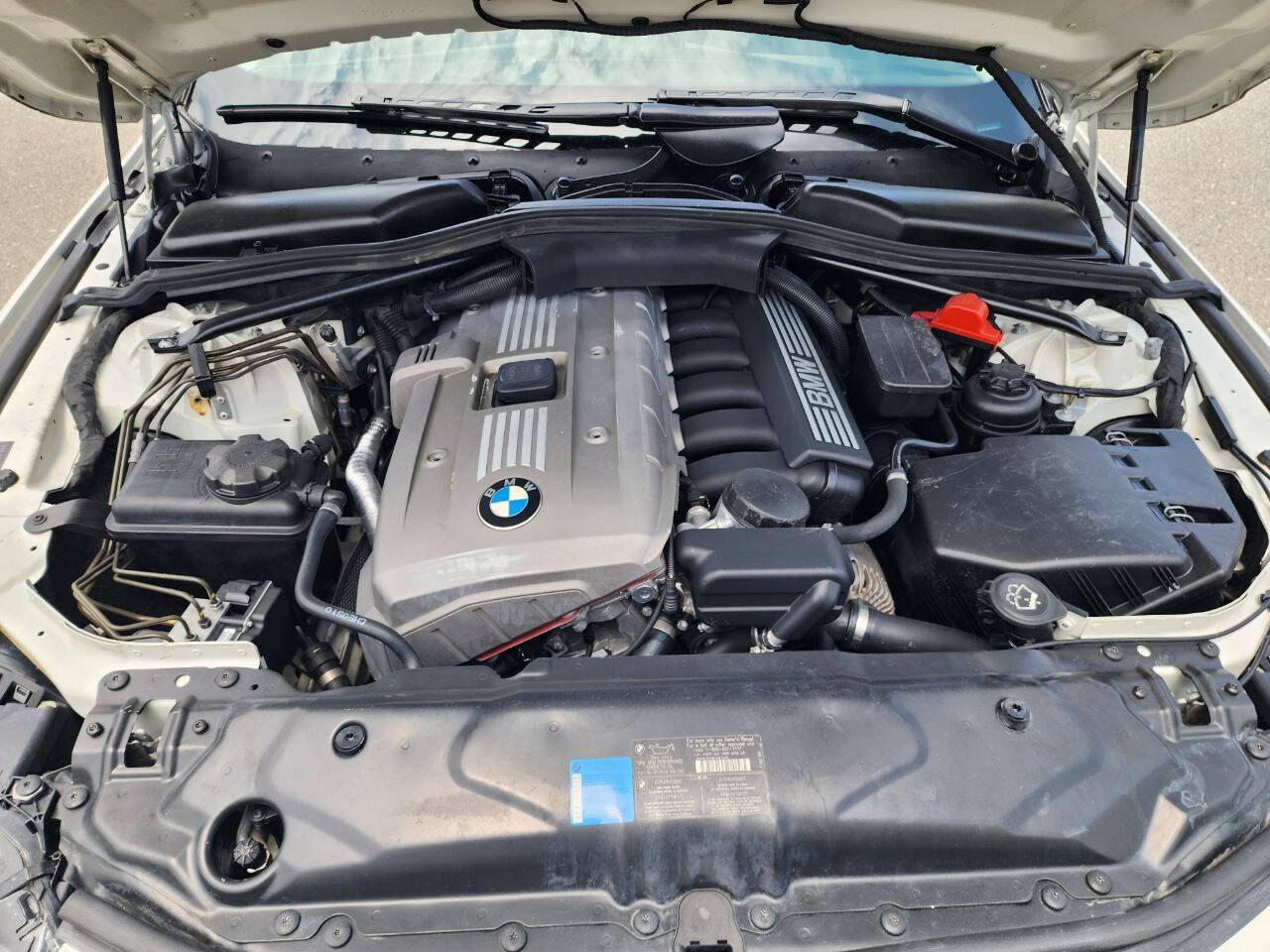 Used 2006 BMW 530xi Wagon AWD/4WD image 33