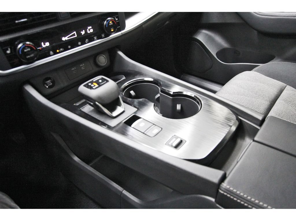 New 2026 Nissan Rogue SV w/ Cold Weather Package FWD image 24