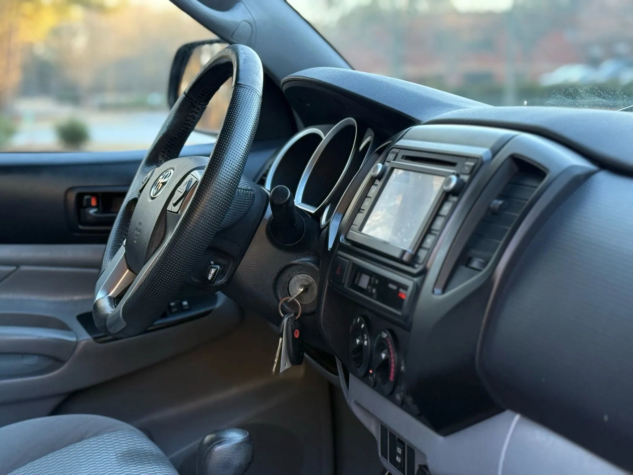 Used 2014 Toyota Tacoma PreRunner w/ Convenience Package image 26