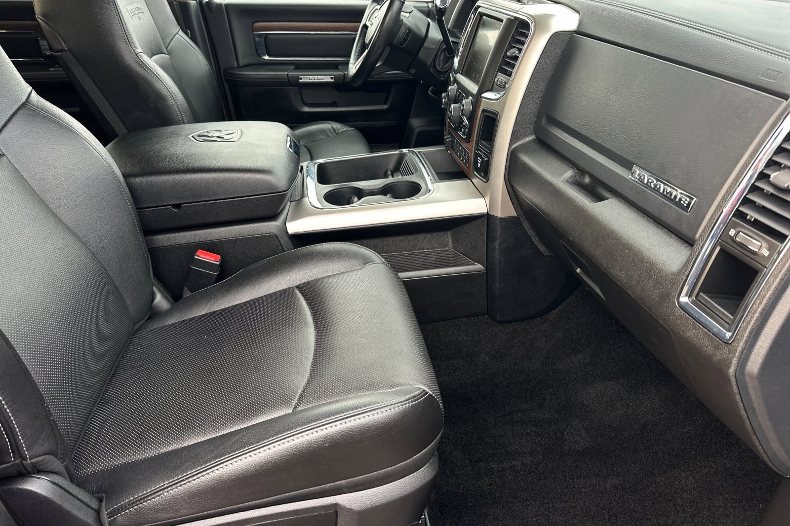 Used 2017 RAM 2500 Laramie w/ Sport Appearance Group image 15