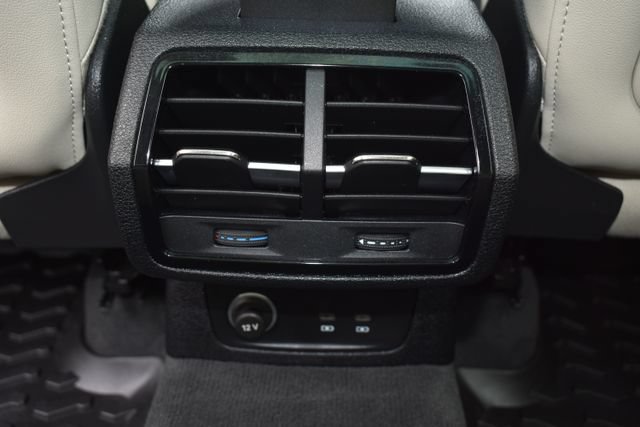Used 2022 Audi Q3 2.0T Premium Plus AWD/4WD image 38