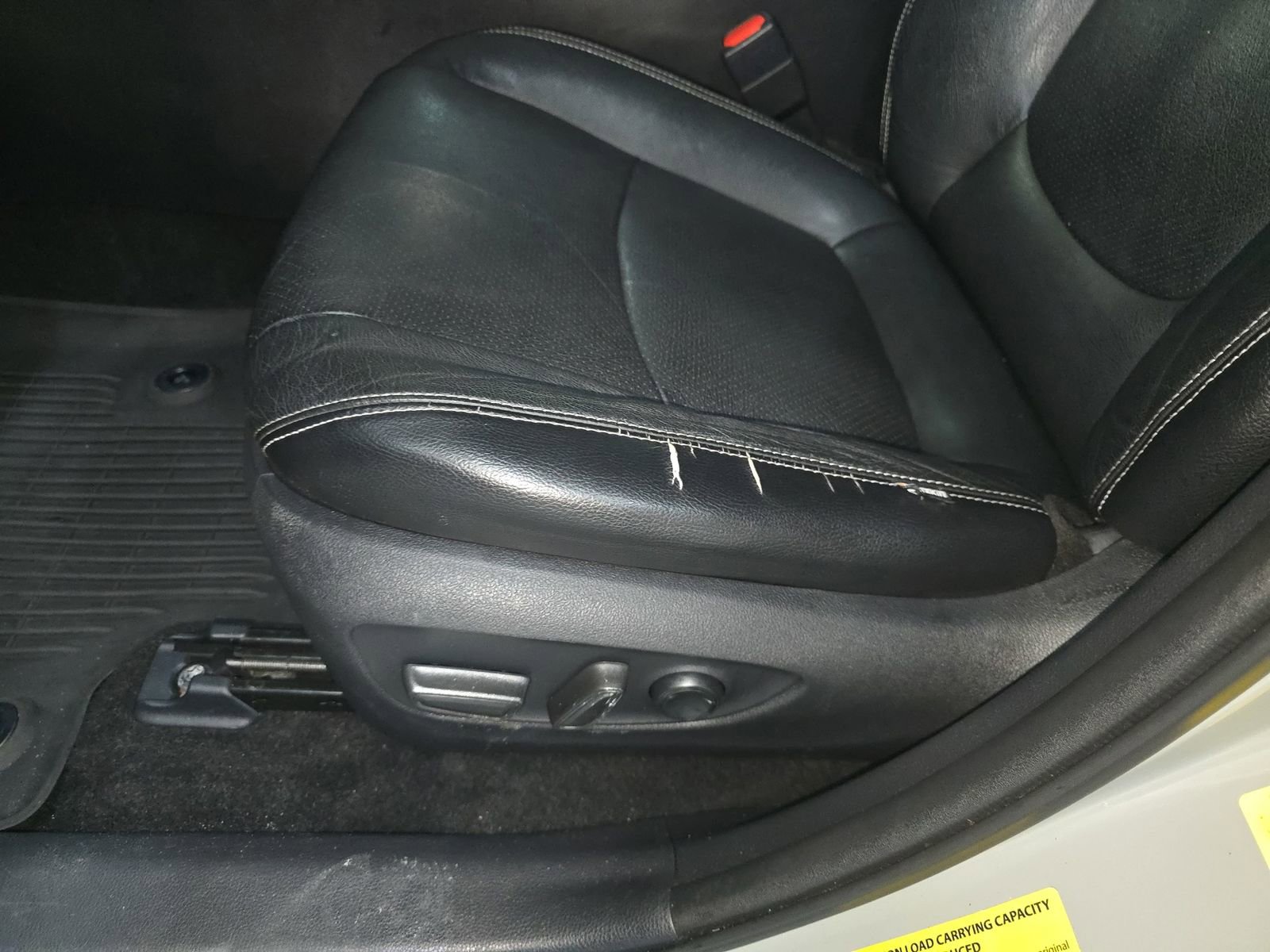 Used 2021 Toyota RAV4 XLE FWD image 33