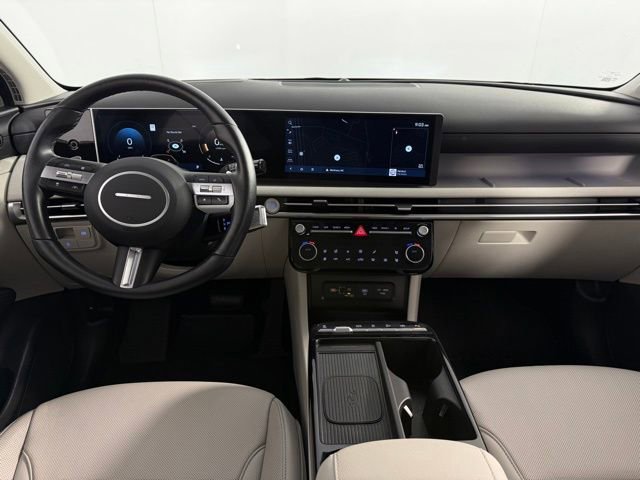 Used 2025 Hyundai Tucson Limited image 25