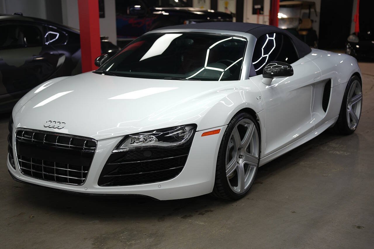 Used 2011 Audi R8 V10 AWD/4WD image 1