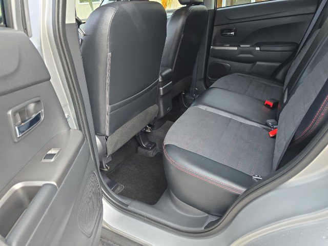 Used 2024 Mitsubishi Outlander Sport SE image 33