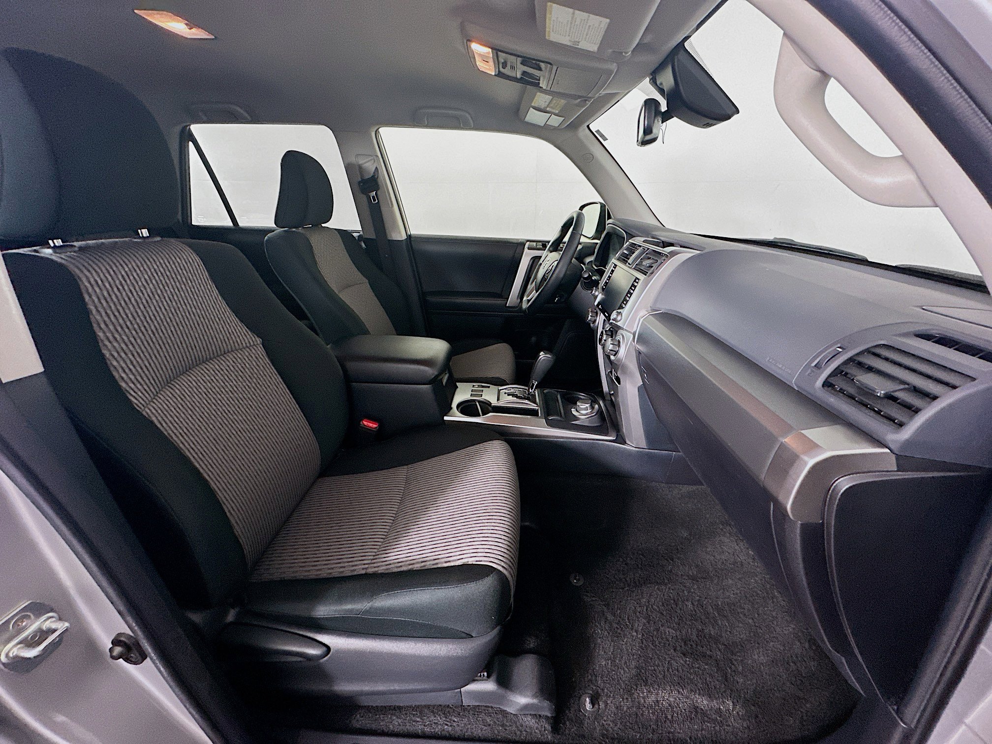 Used 2024 Toyota 4Runner SR5 image 32