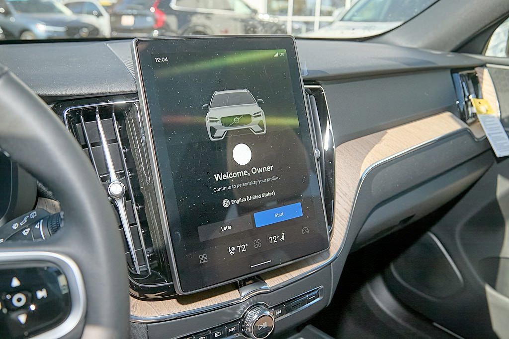 New 2026 Volvo XC60 B5 Plus w/ Protection Package Premier image 14