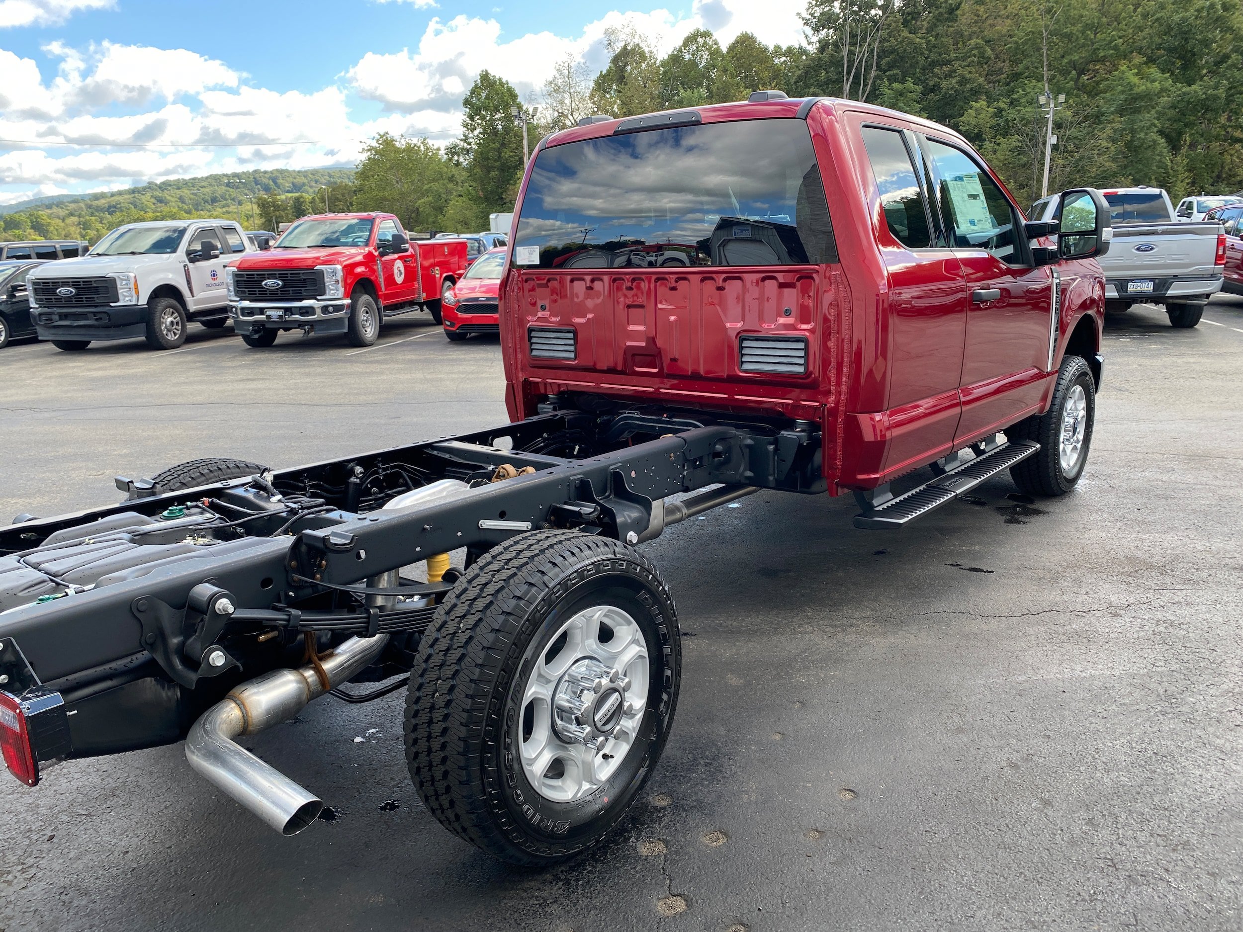 New 2026 Ford F350 XLT w/ XLT Value Package AWD/4WD image 10