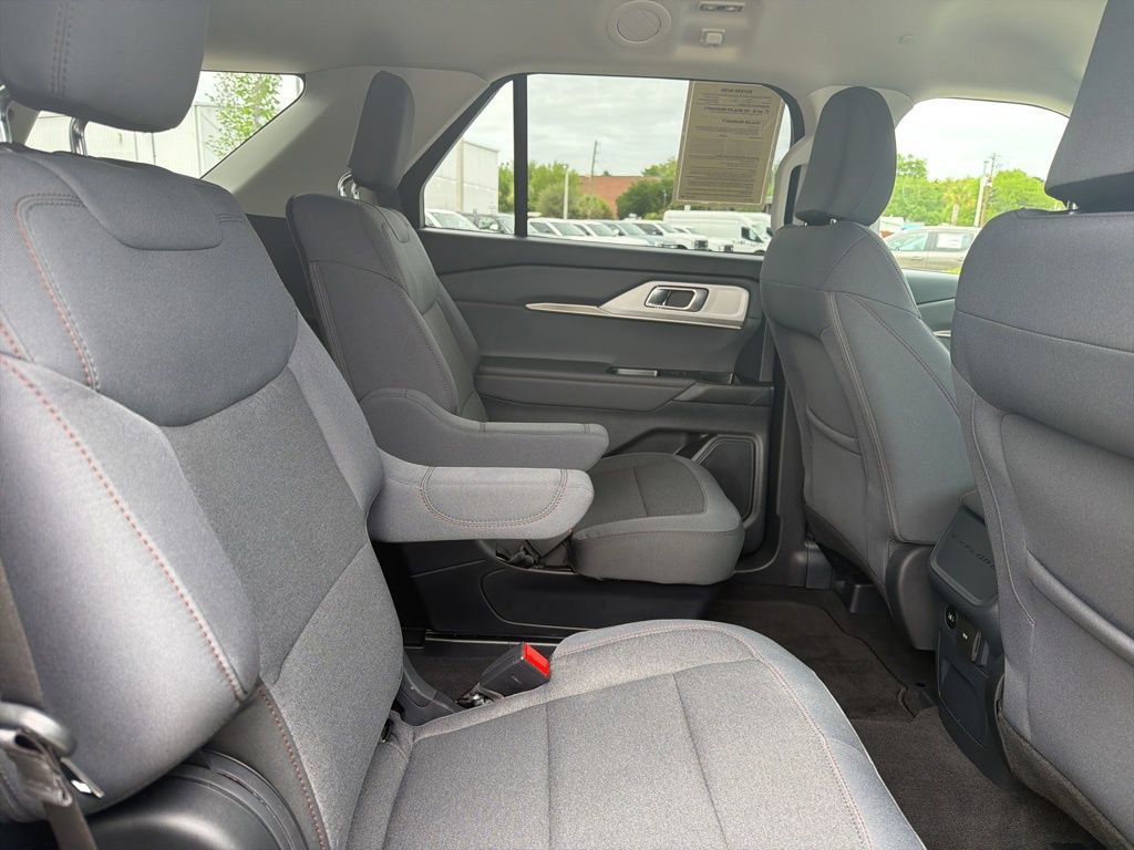 Certified 2026 Ford Explorer Active image 27