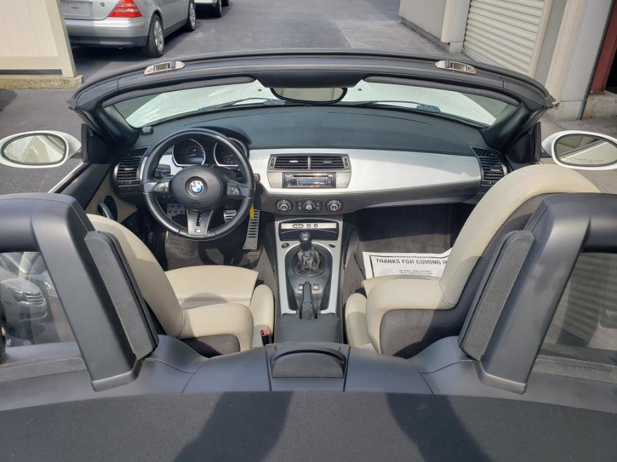 Used 2006 BMW M Roadster image 22