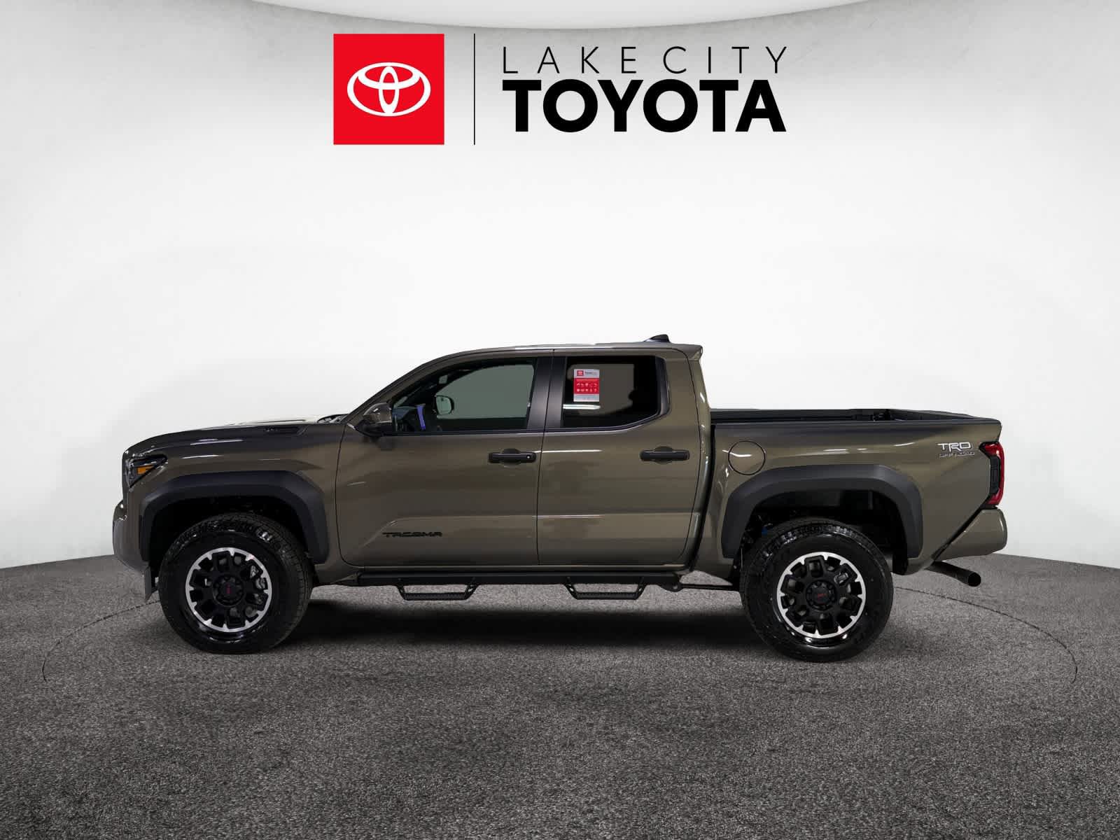 New 2026 Toyota Tacoma TRD Off-Road AWD/4WD image 3