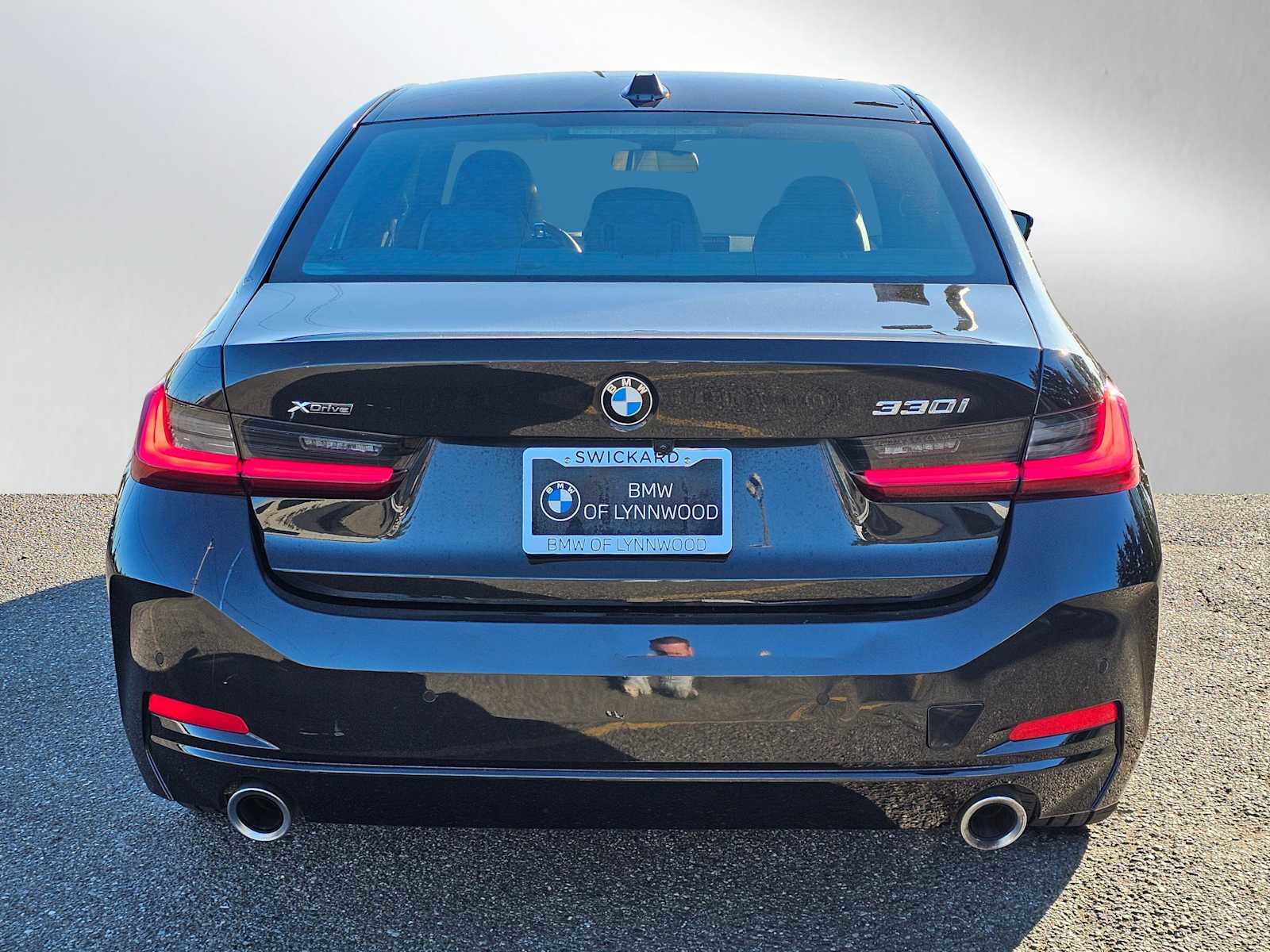 Used 2024 BMW 330i xDrive Sedan image 4